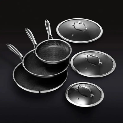 HexClad Hybrid Stainless Steel Cookware Set  6-Piece (8″, 10″, 12″) with Tempered Glass Lids
