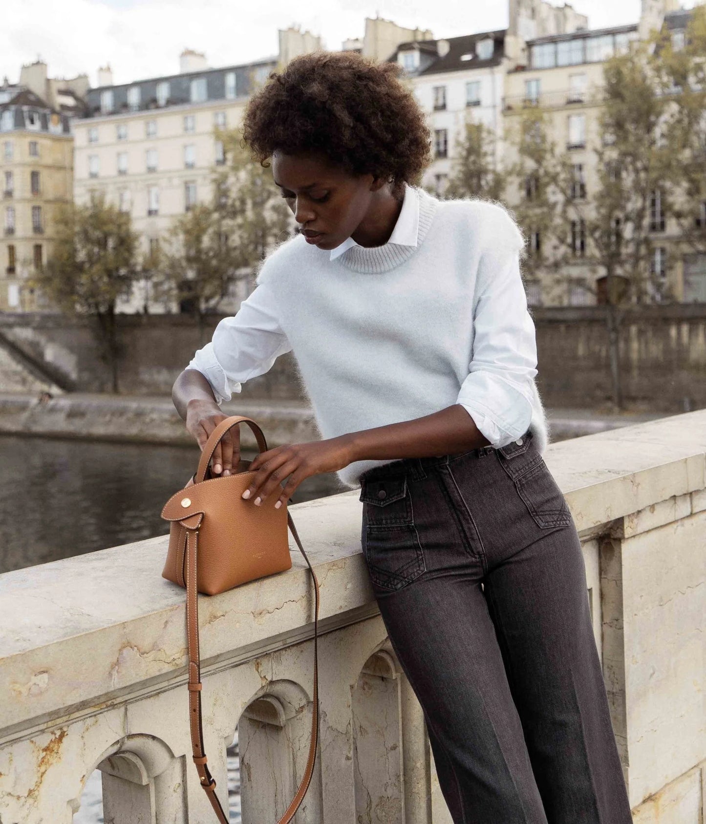 Mini Swann | Caramel