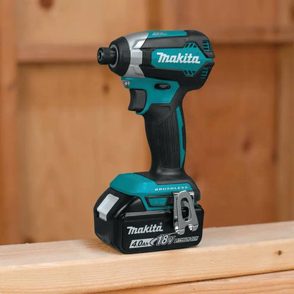 Makita 18V LXT Lithium-Ion Brushless Cordless Hammer Drill and Impact Driver Combo Kit (2-Tool) w/ (2) 4Ah Batteries, Bag XT269M