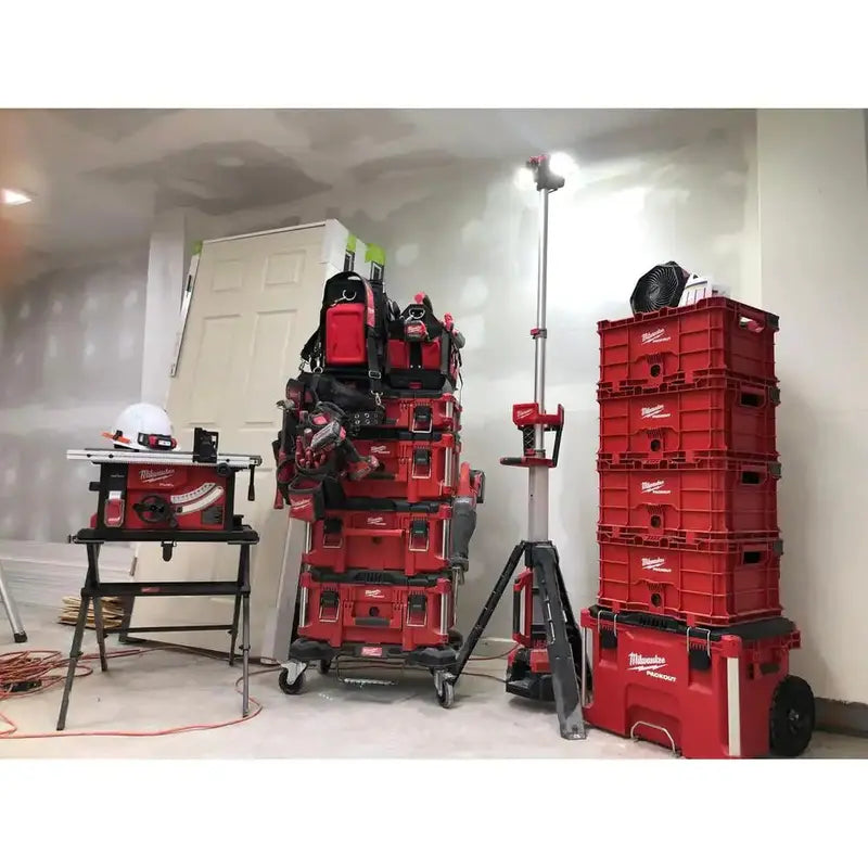 Milwaukee PACKOUT 22-Inch Rolling Tool Box  Heavy-Duty Modular Storage Solution