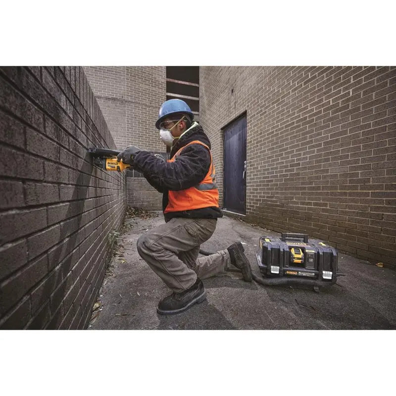 DEWALT FLEXV 60V MAX* 4 1/2″  6″ Grinder with Kickback Brake Kit DCG418X1 from DEWALT
