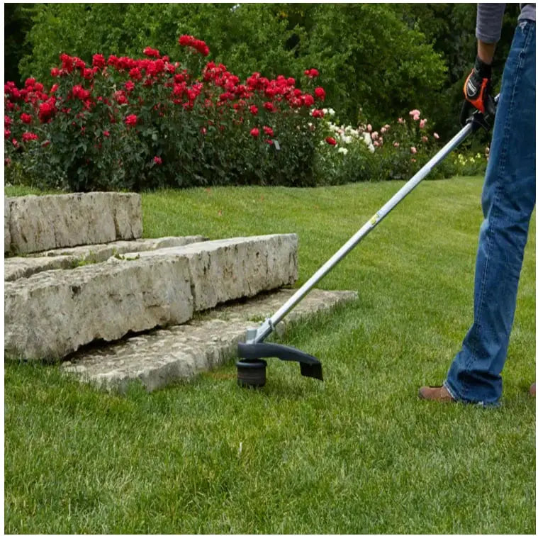 ECHO SRM-225 Gas-Powered Straight-Shaft String Trimmer  21.2 cc 2-Stroke Engine