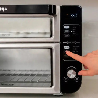 Dual-Oven Range with FlexDoor: Top Oven (Rapid + FlavorSeal Smart Finish) & Bottom Convection Air Fry Oven (DCT401)