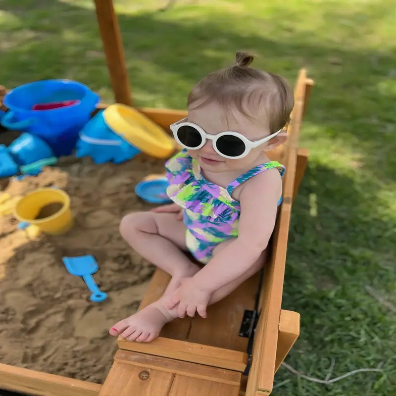Morgete 47  Outdoor Sandbox for Kids with Lid and Bench