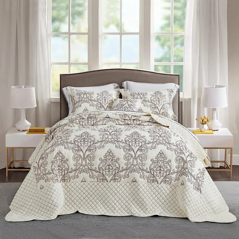 CHIXIN Oversized Bedspread Coverlet Set King Size   Lightweight Bedding Cover