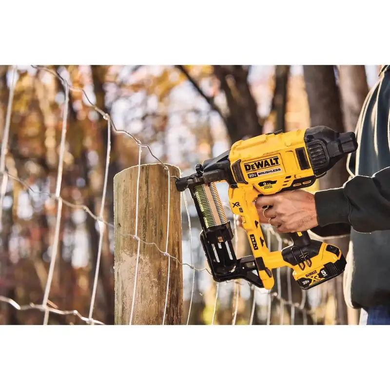 DeWALT DCFS950B 20V MAX XR 9-Gauge Cordless Fencing Stapler  Tool-Only (2026)