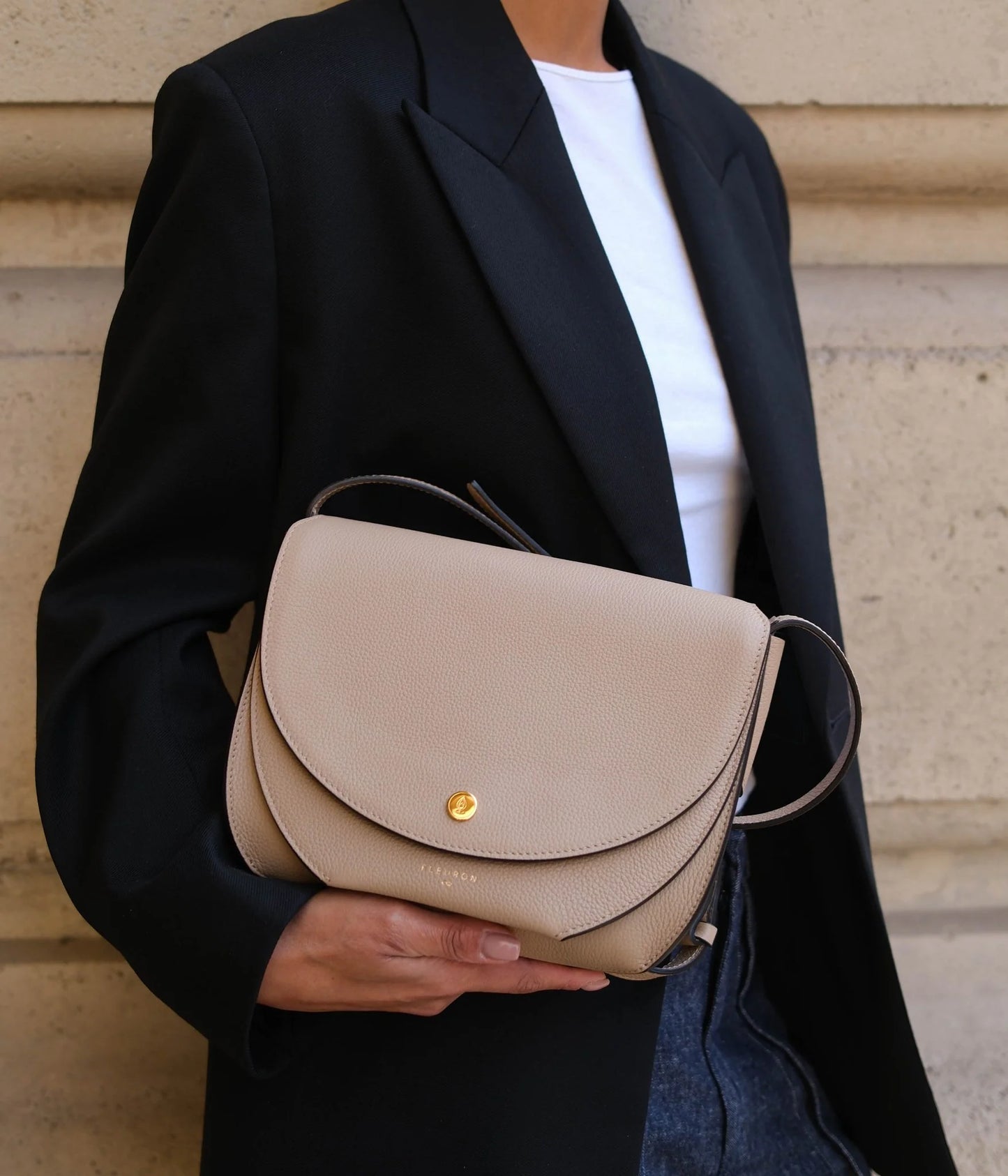 Magnolia | Sable