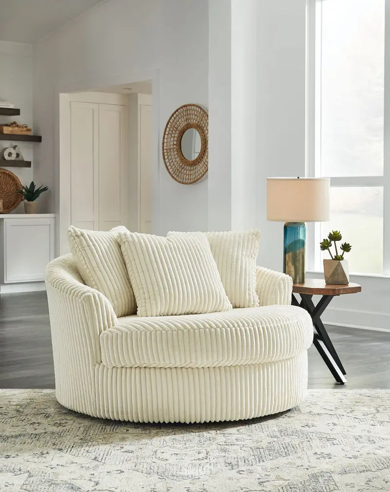 Extra-Wide Swiveling Accent Chair with 360° Rotation and Upholstered Comfort