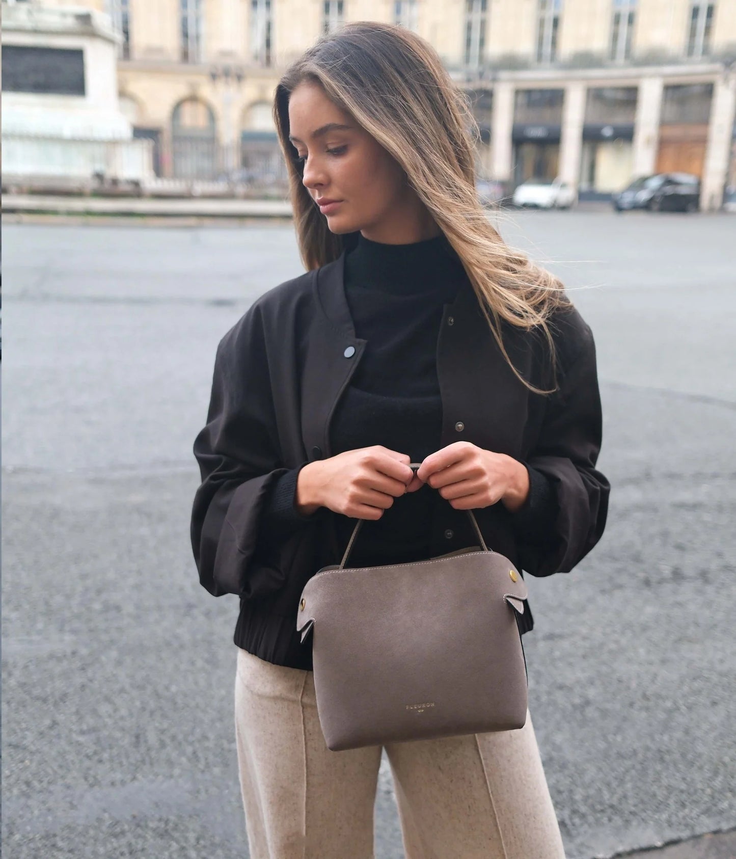 Medium Swann | Suede Taupe