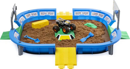 Monster Jam, Monster Dirt Arena 24-inch Playset with 2lbs of Monster Dirt and Exclusive 1:64 Scale Die-Cast Monster Jam Truck