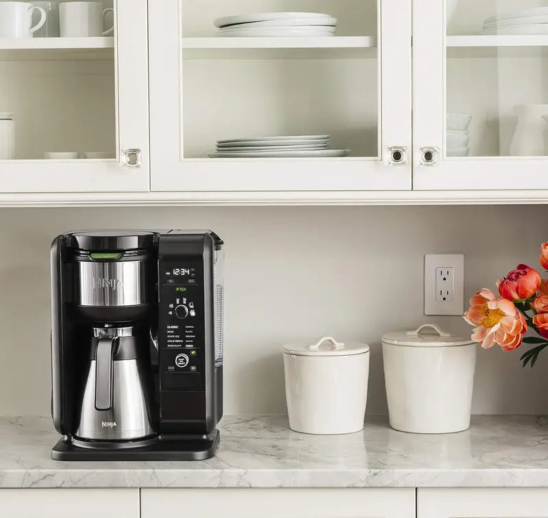Ninja CP307 Hot & Cold Brew System  6 Sizes, 5 Brewing Styles, Thermal Carafe & Frother