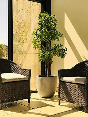 Kante Lightweight Durable Modern Round Outdoor Planter, 18  x 18  x 17
