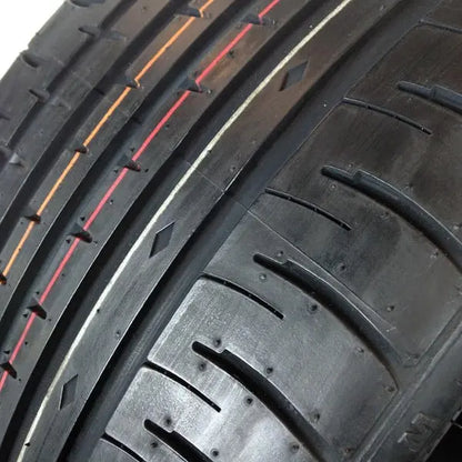 Set of 4 1200030660 Ultra-High-Performance Tires  275/25ZR20 91Y, 20-Inch All-Season Option
