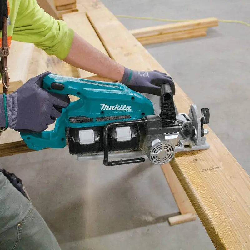 MAKITA XSR01PT 36V Brushless Rear-Handle Circular Saw Kit (18V x2, 7-1/4 Inch)