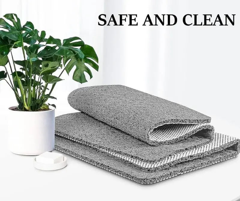 Non-Slip Shower Mat with Quick-Drain Texture and Secure Grip