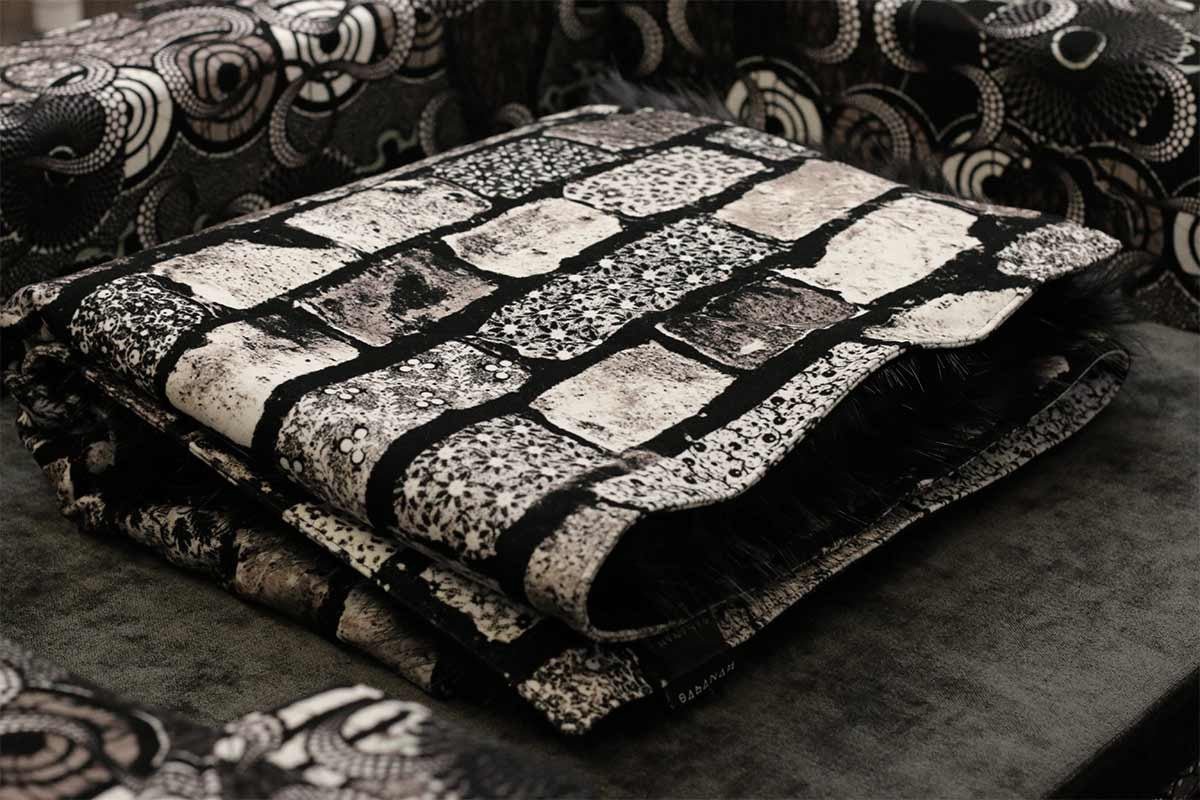 Couverture pour chat « Metis » Black Moon - Tissu Jean-Paul Gaultier