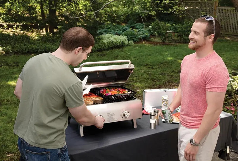 Cuisinart Chef’s Style Portable Propane Grill  Stainless Steel Tabletop Gas Grill (20,000 BTU)
