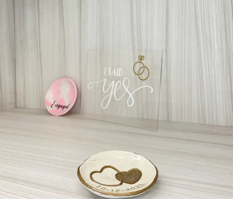 Elegant Acrylic ‘I Said Yes’ Bridal Announcement Sign