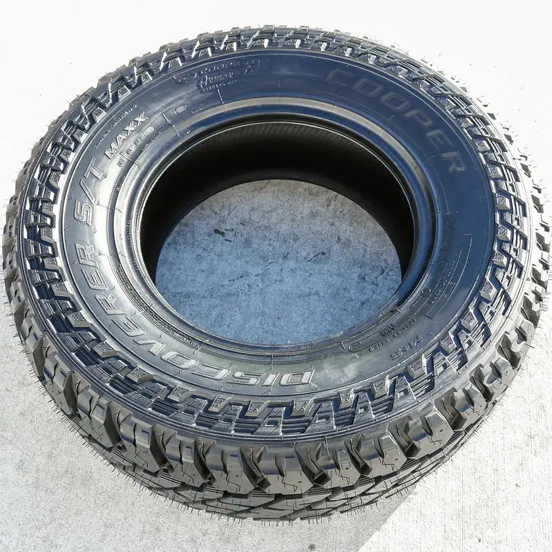 Four Cooper Discoverer S/T Maxx LT 275/70R18 E-Rated Mud-Terrain Tires