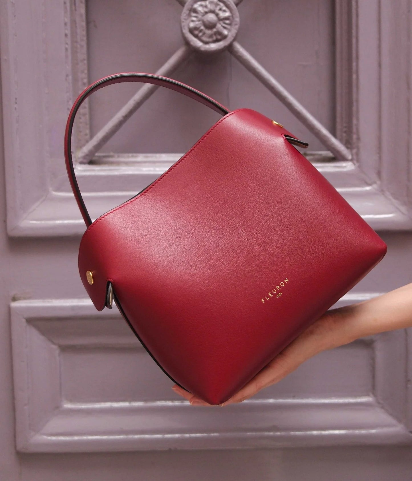 Medium Swann | Cerise