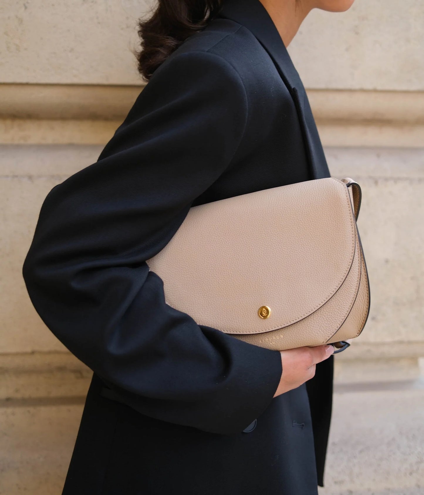 Magnolia | Sable