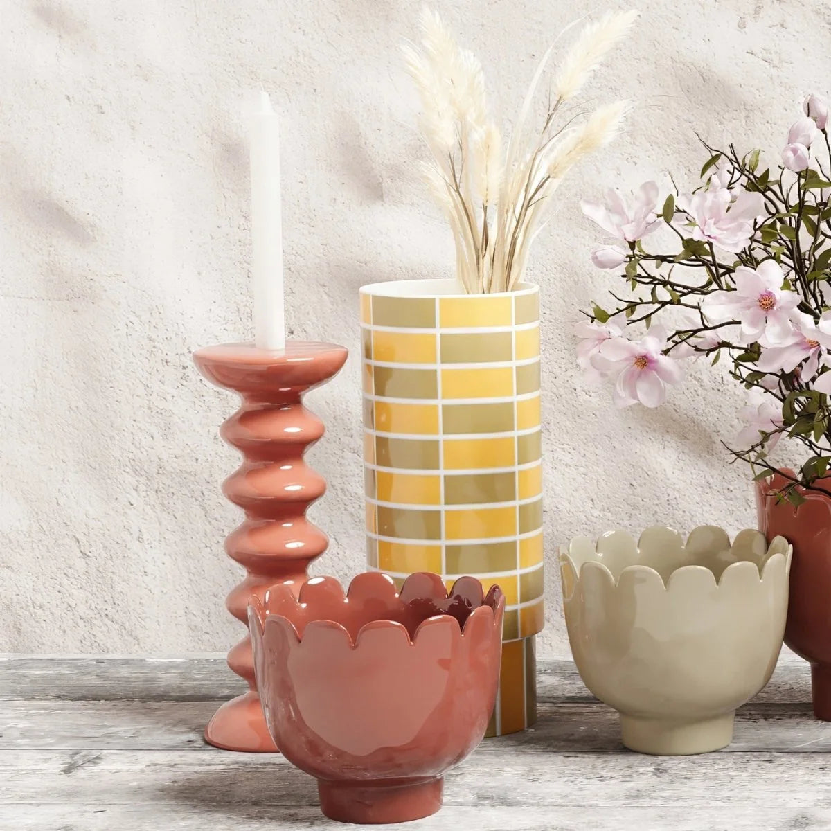 Petit vase forme tulipe en c ramique rouge Marceau